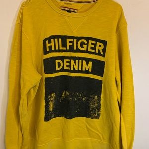 Men’s Tommy Hilfiger heavy weight sweatshirt size XL